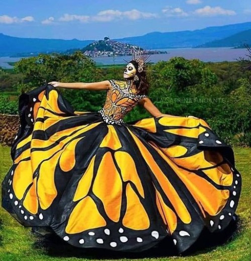 2022 Scorpio Día de los Muertos Catrina Monach Butterfly Dress