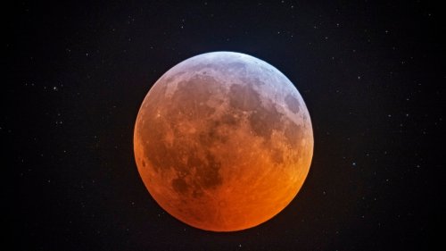 2022 Taurus - Scorpio Total Lunar Eclipse Full Beaver Moon! Shaun Tarpley in League City, Texas
